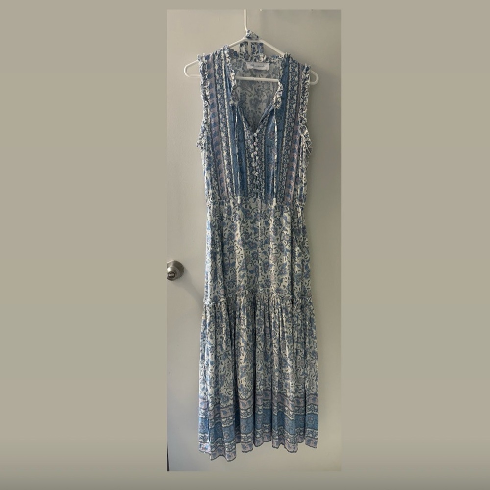 Walker & Wade Sleeveless Blue Paisley Maxi Bali Dress with Tiered Skirt and tie